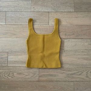 Babaton Sculpt Knit Cropped Tank